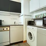 Apartment Montparnasse / Avenue Du Maine